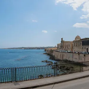 residenze-dello-scirocco-syracuse.sicilyhotelsitaly.net/